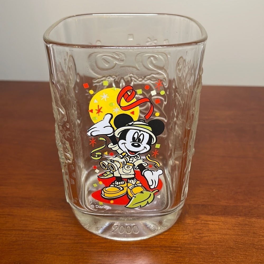 Walt Disney World ANIMAL KINGDOM McDonald's Collectible Glass 2000 Safari Mickey